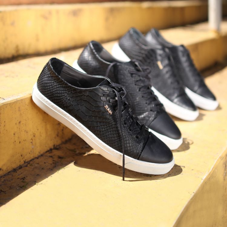 101 BLACK PYTHON EMBOSSED LEATHER SNEAKER, WITH CAP TOE Galeri Resmi 3